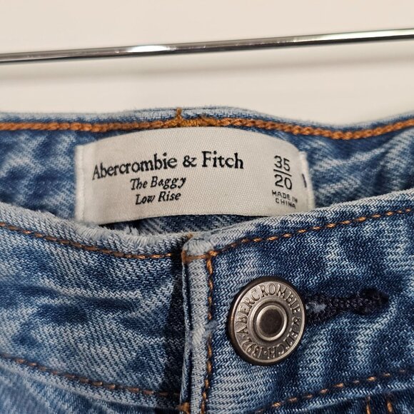 Abercrombie & Fitch Baggy Low Rise Denim Short Women 35/20 Distressed Frayed Hem - Picture 8 of 13